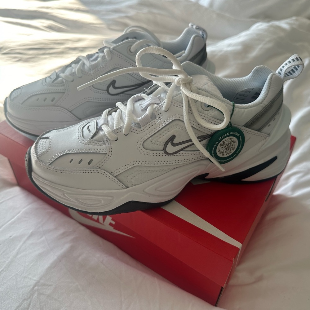 Women’s Nike m2k Tekno